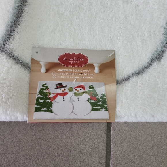 NWT St. Nicholas Square Snowmen Scenic Bathroom Rug 20" X 30" Christmas Winter - Picture 6 of 7